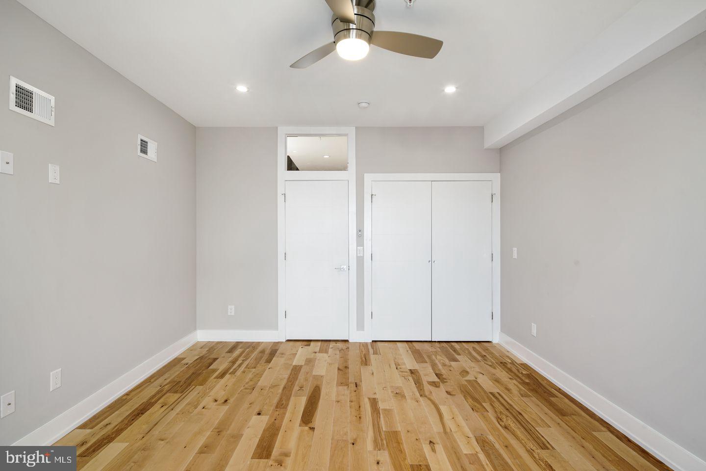 2124 Tasker Street Philadelphia, PA 19145 - Photo 25 of 35
