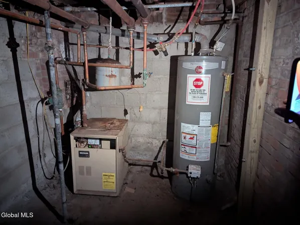 $155,000 | 636 Clinton Avenue, Albany, NY 12206