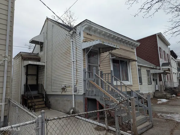 $155,000 | 636 Clinton Avenue, Albany, NY 12206