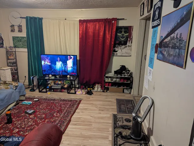 $155,000 | 636 Clinton Avenue, Albany, NY 12206