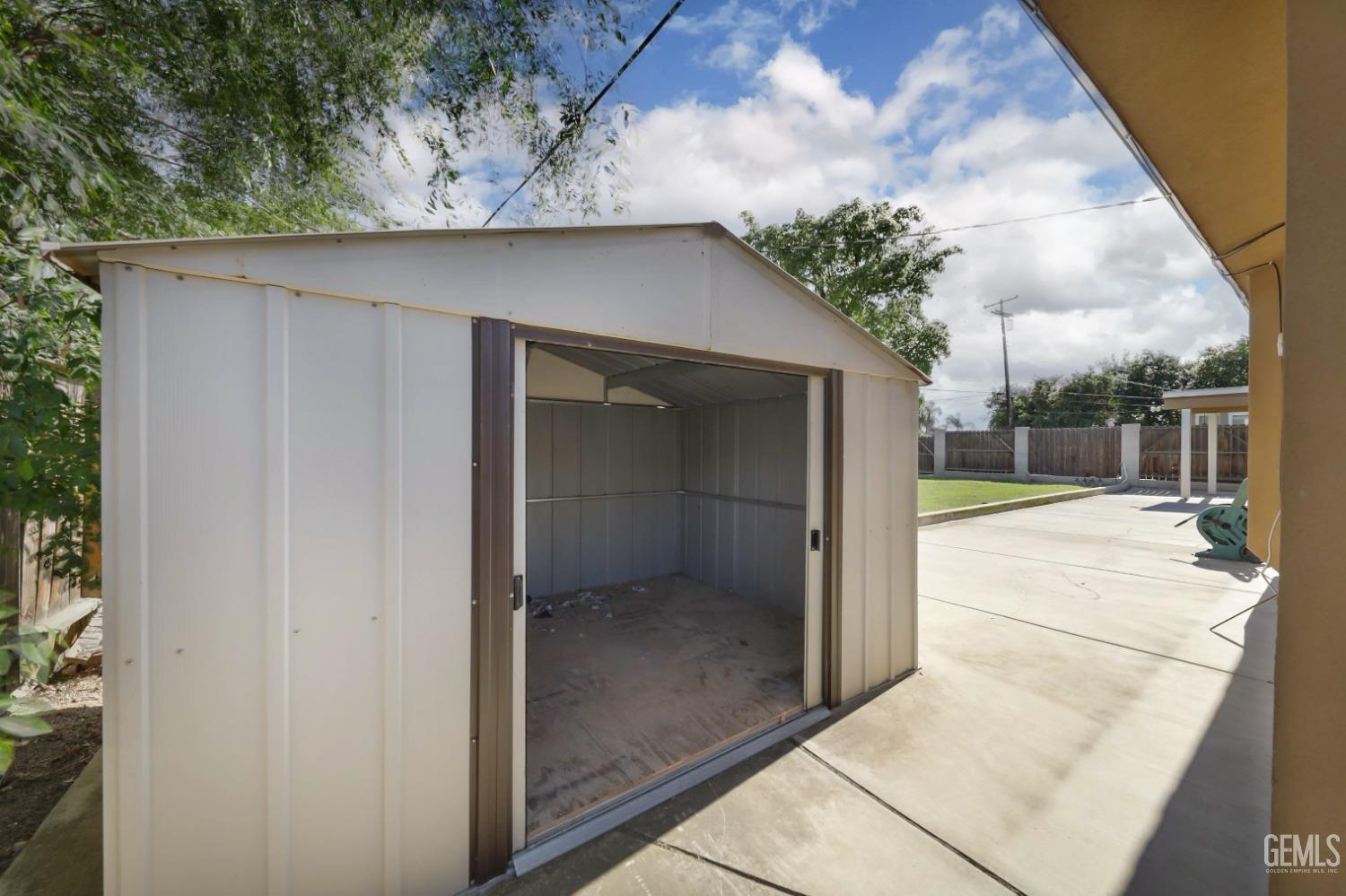 Undisclosed Address Bakersfield, CA 93305 - Photo 28 of 33