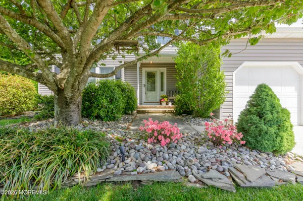$709,000 | 6 Davids Lane, Howell, NJ 07731