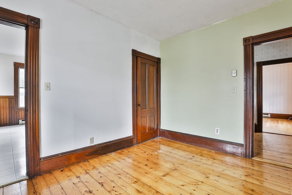 311 Water Street Clinton, MA 01510 - Photo 16 of 36