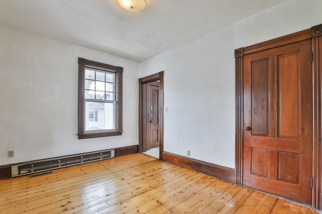 311 Water Street Clinton, MA 01510 - Photo 17 of 36