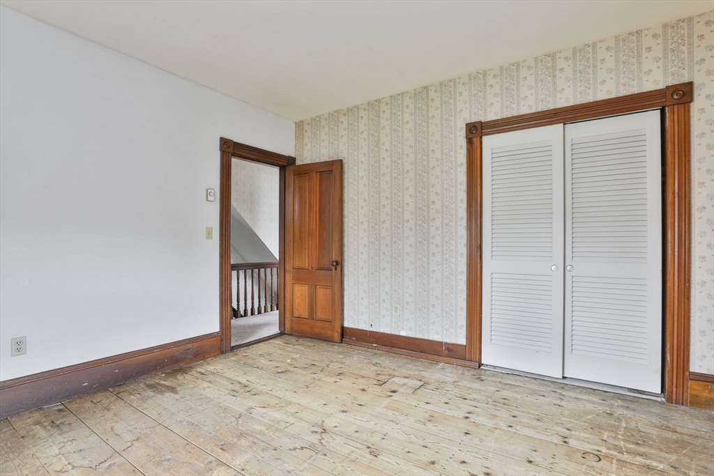 311 Water Street Clinton, MA 01510 - Photo 23 of 36