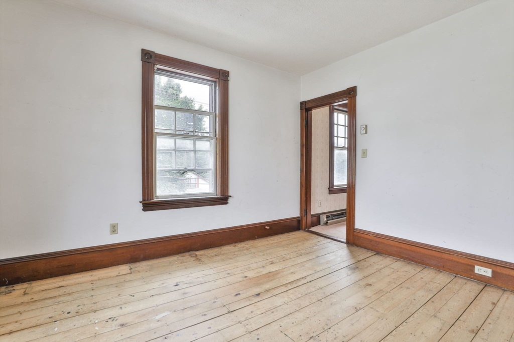 311 Water Street Clinton, MA 01510 - Photo 29 of 36