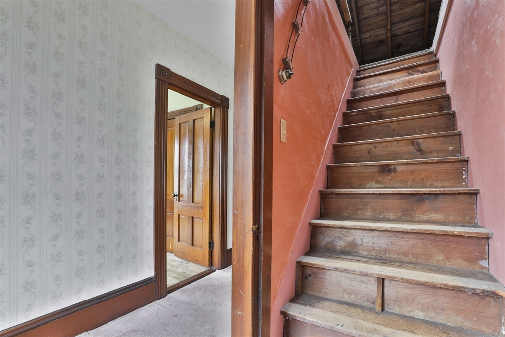 311 Water Street Clinton, MA 01510 - Photo 31 of 36