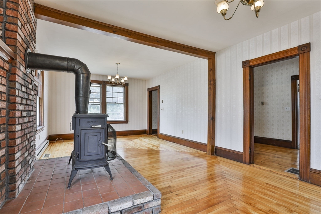 311 Water Street Clinton, MA 01510 - Photo 9 of 36