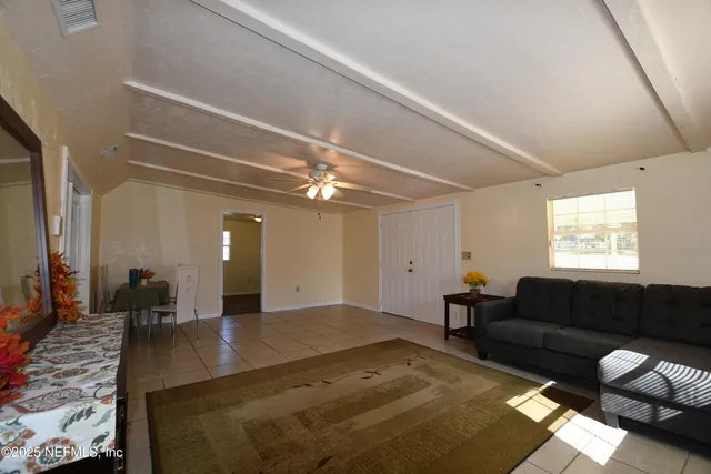 $525,000 | 3105 Southeast 29th Boulevard, Gainesville, FL 32641