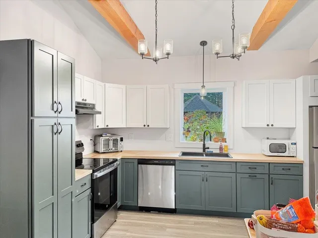 $1,195,000 | 55-57 Lefebvre Lane, Williston, VT 05495