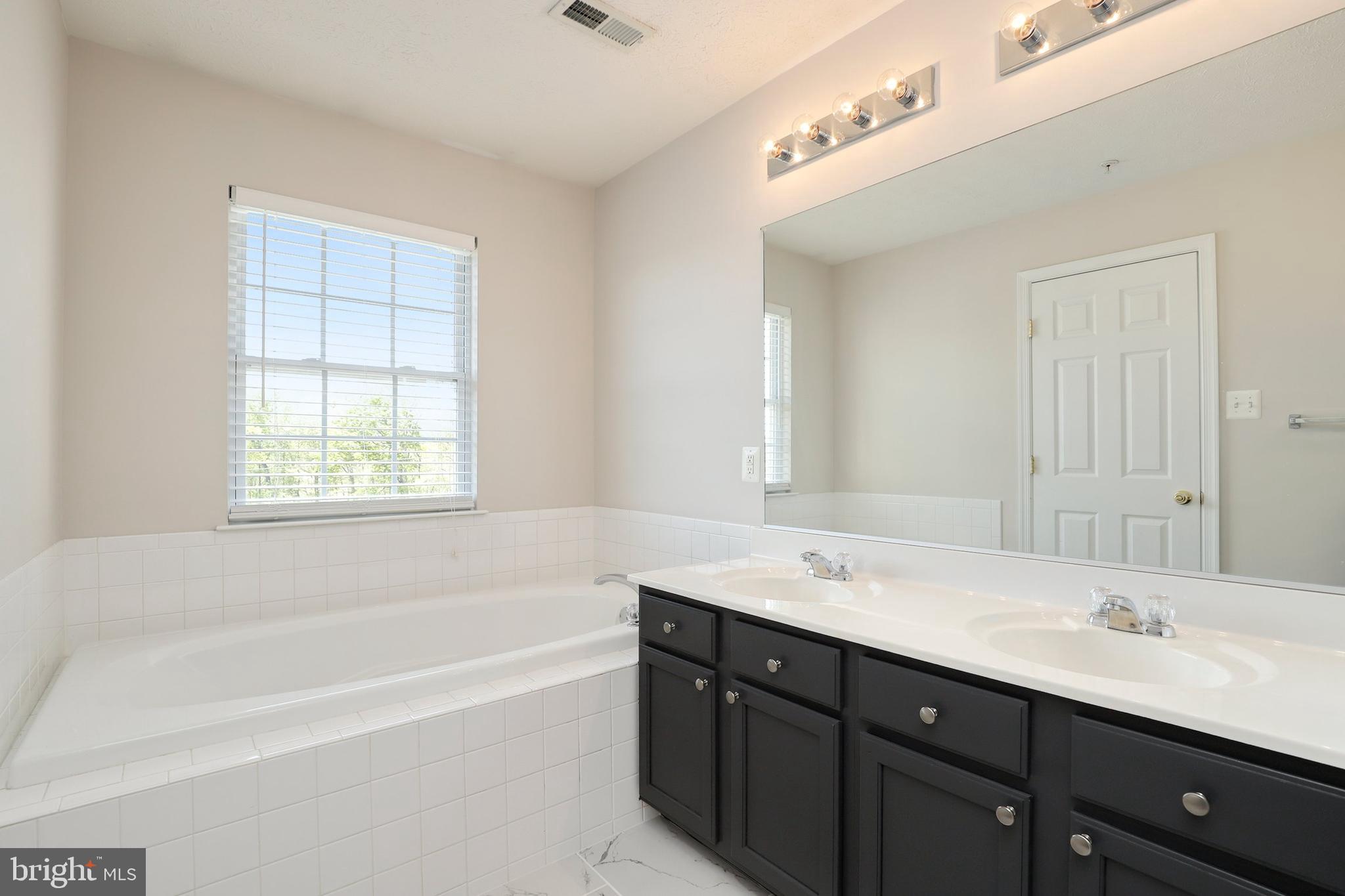 867 Middle River Road Baltimore, MD 21220 - Photo 20 of 30