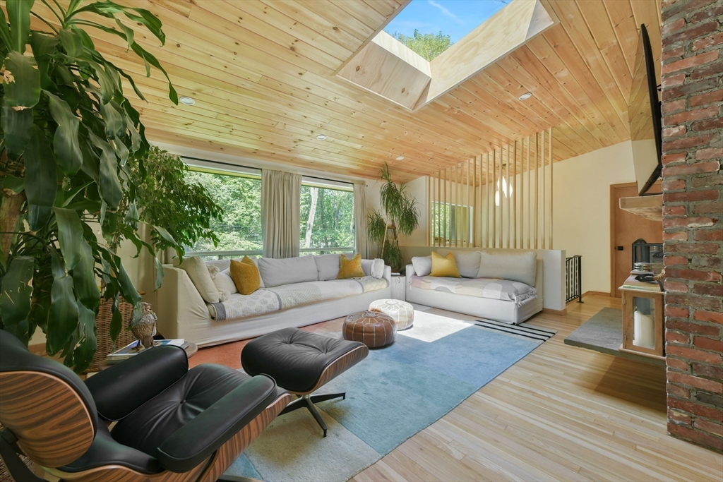 28 Joyce Road Wayland, MA 01778 - Photo 13 of 38 Gallery Image 13