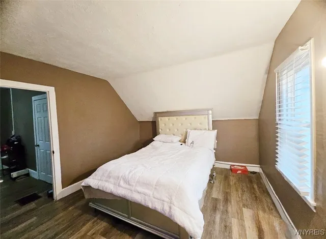 $149,900 | 25 Alpine Place, Cheektowaga, NY 14225