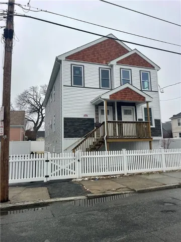 $2,600 | 193 Harrison Street, Unit 794, Pawtucket, RI 02860