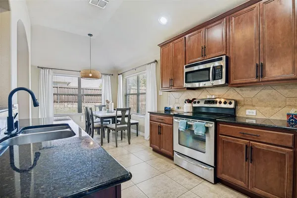 $265,000 | 908 Johnson City Avenue, Forney, TX 75126