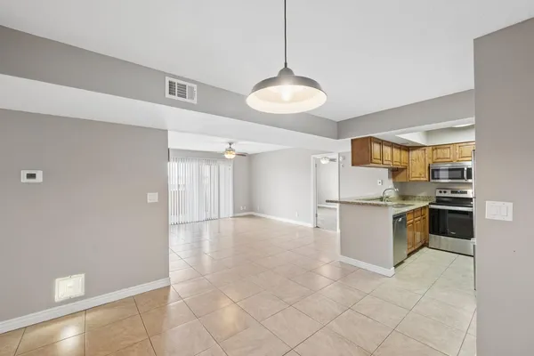 $1,900 | 540 North May, Unit 3122, Mesa, AZ 85201