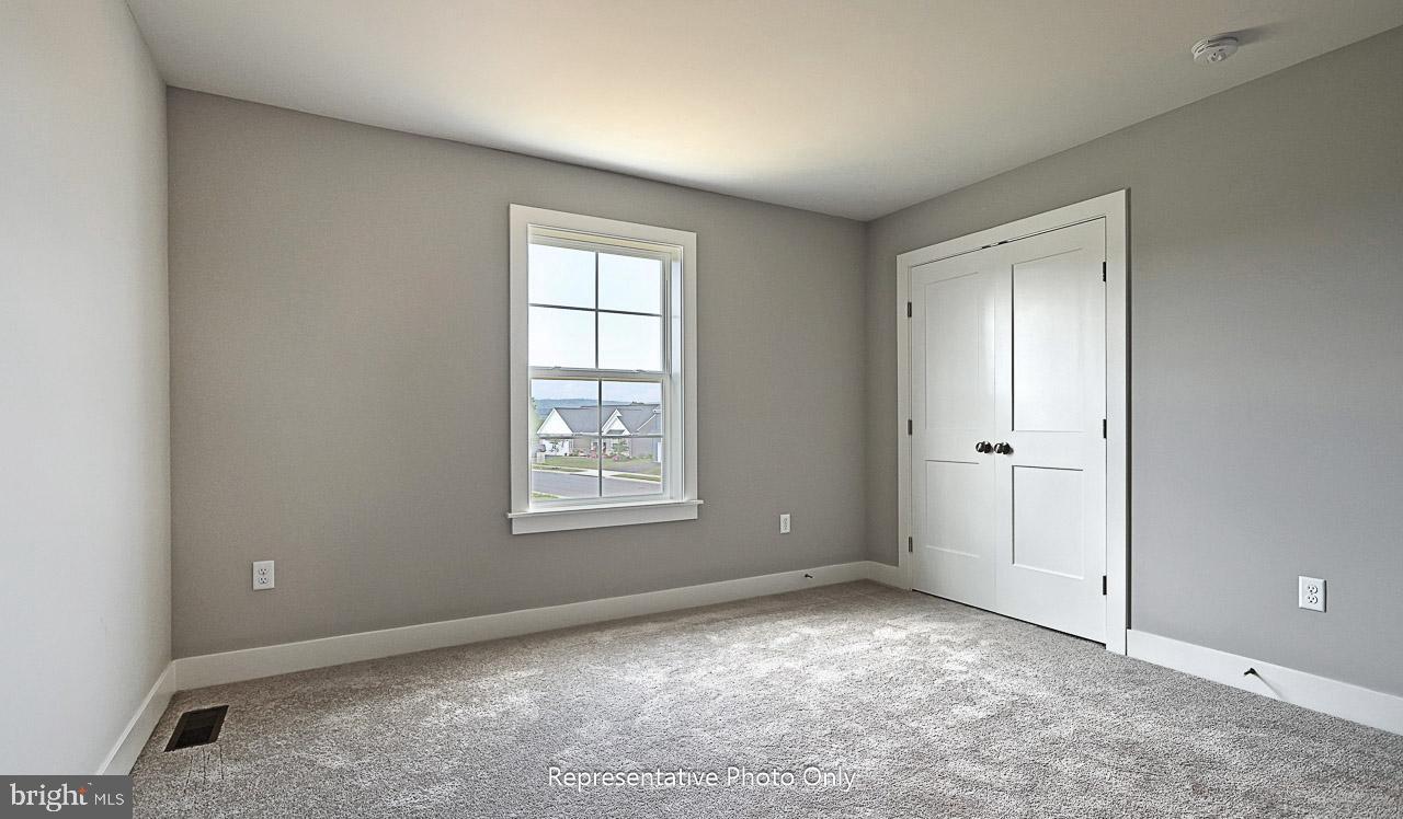 116 Washington Crossing York, PA 17404 - Photo 26 of 32 an empty room with windows and closet