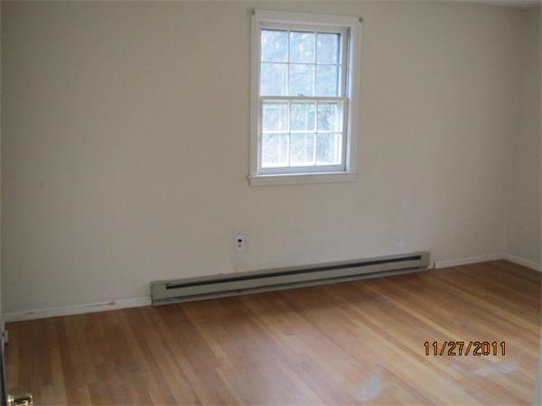 4 Flagg Road Southborough, MA 01772 - Photo 8 of 19 Gallery Image 8