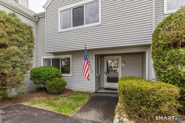 $369,000 | 71 Country Place, Unit 71, Shelton, CT 06484