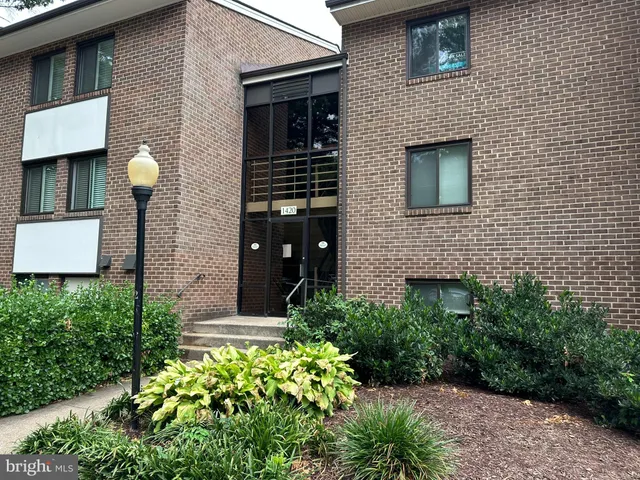 $1,765 | 1420 Northgate Square, Unit 14202A, Reston, VA 20190