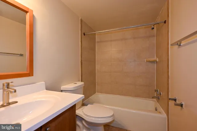 $1,765 | 1420 Northgate Square, Unit 14202A, Reston, VA 20190