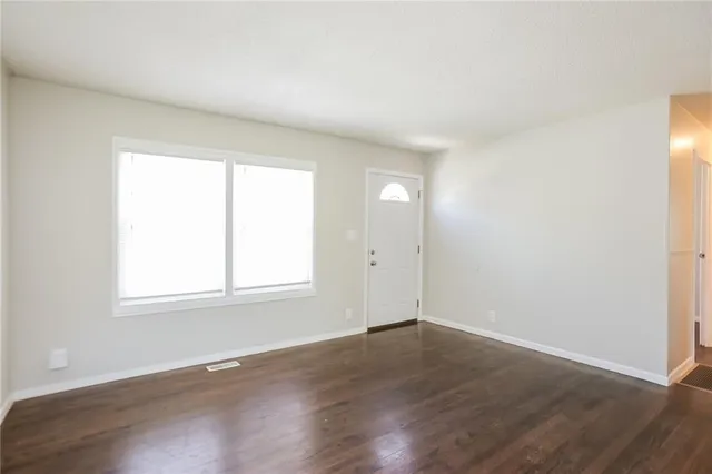 $1,415 | 9310 Lewis Avenue, Kansas City, MO 64138