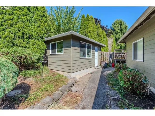 a picture of floor plan