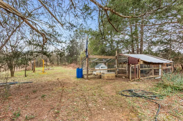 $575,900 | 4897 Pyles Road, Chapel Hill, TN 37034