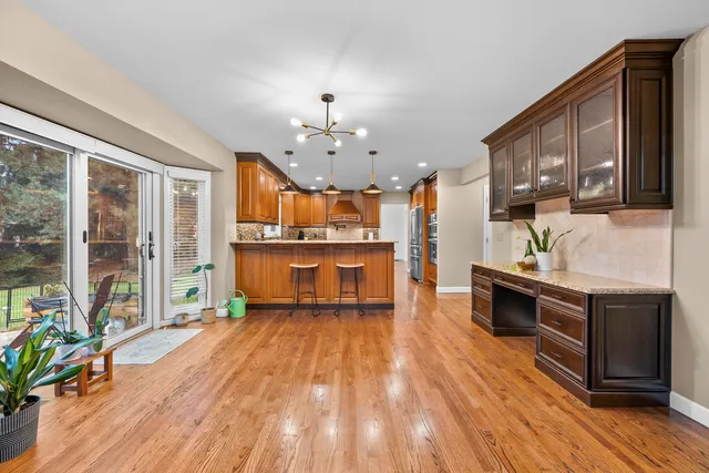 $564,900 | 54880 Burlington Drive, Utica, MI 48315