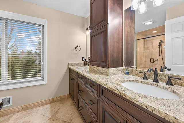 $564,900 | 54880 Burlington Drive, Utica, MI 48315