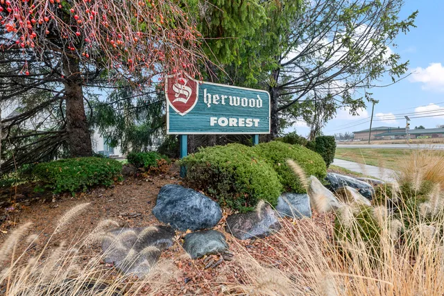 $564,900 | 54880 Burlington Drive, Utica, MI 48315