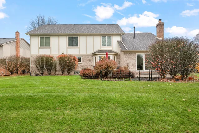 $564,900 | 54880 Burlington Drive, Utica, MI 48315