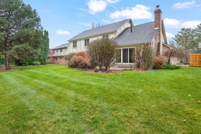 $564,900 | 54880 Burlington Drive, Utica, MI 48315