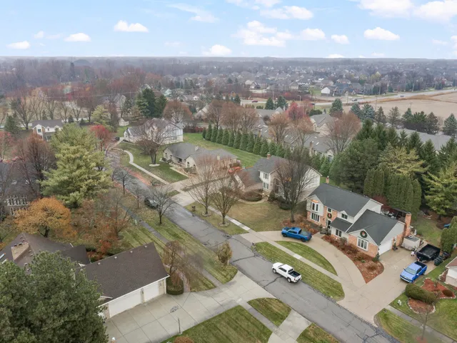 $564,900 | 54880 Burlington Drive, Utica, MI 48315
