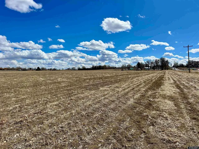 $320,000 | 6 Road 6, Powell, WY 82435