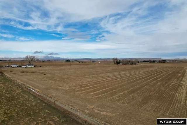 $320,000 | 6 Road 6, Powell, WY 82435