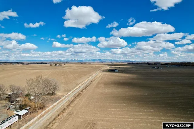 $320,000 | 6 Road 6, Powell, WY 82435
