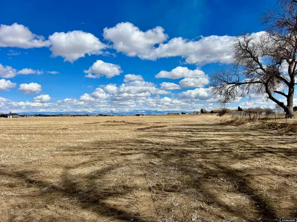 $320,000 | 6 Road 6, Powell, WY 82435