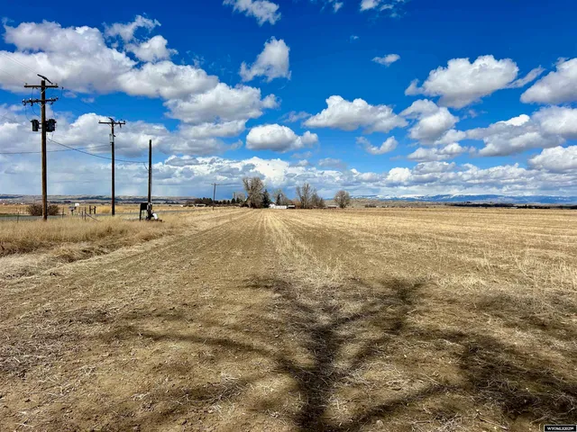 $320,000 | 6 Road 6, Powell, WY 82435