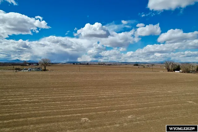 $320,000 | 6 Road 6, Powell, WY 82435