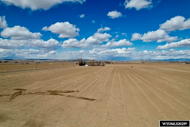 $320,000 | 6 Road 6, Powell, WY 82435