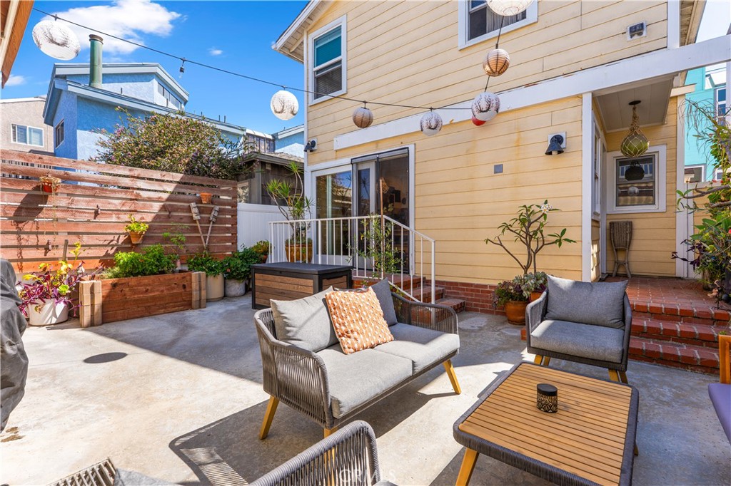 53 B Surfside Avenue Surfside, CA 90743 - Photo 15 of 42