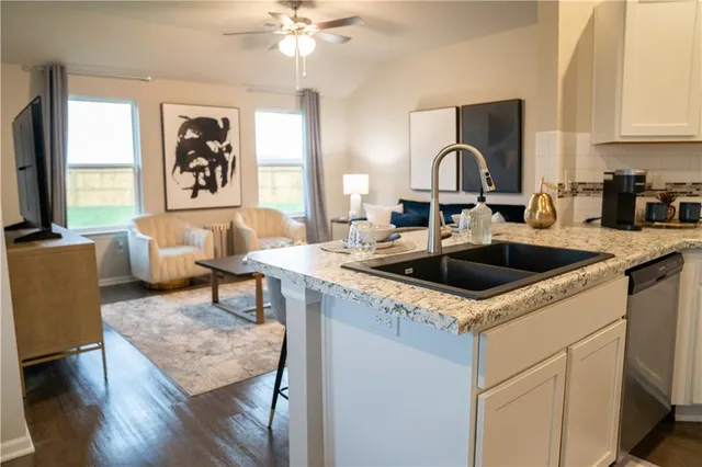 $349,990 | 885 North Buckeye Street, Gardner, KS 66030