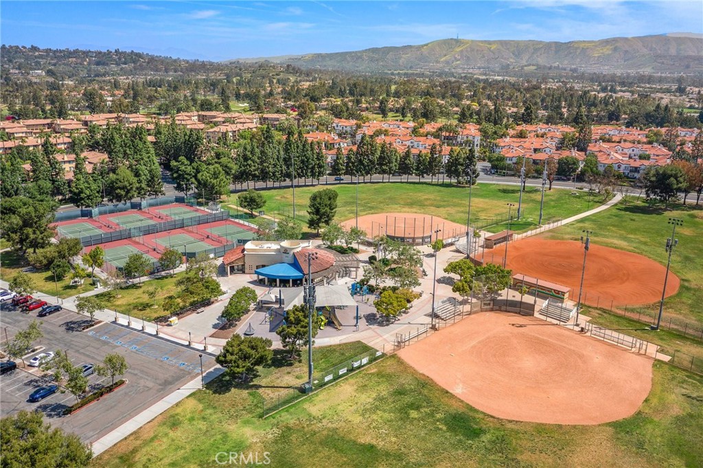 2800 Keller Drive, Unit 262 Tustin, CA 92782 - Photo 39 of 41 an aerial view of tennis court