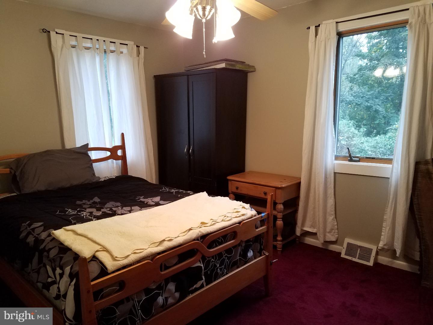 890 North Island Road Columbus, NJ 08022 - Photo 11 of 17 Bedroom 2