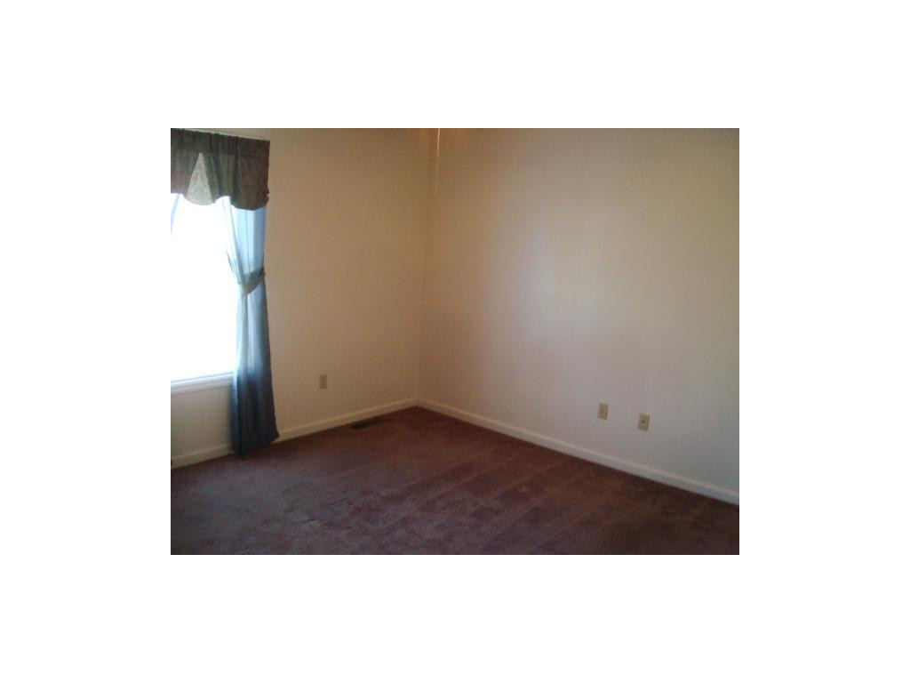 274 Fordtown Road Fall Branch, TN 37656 - Photo 11 of 24 Bedroom
