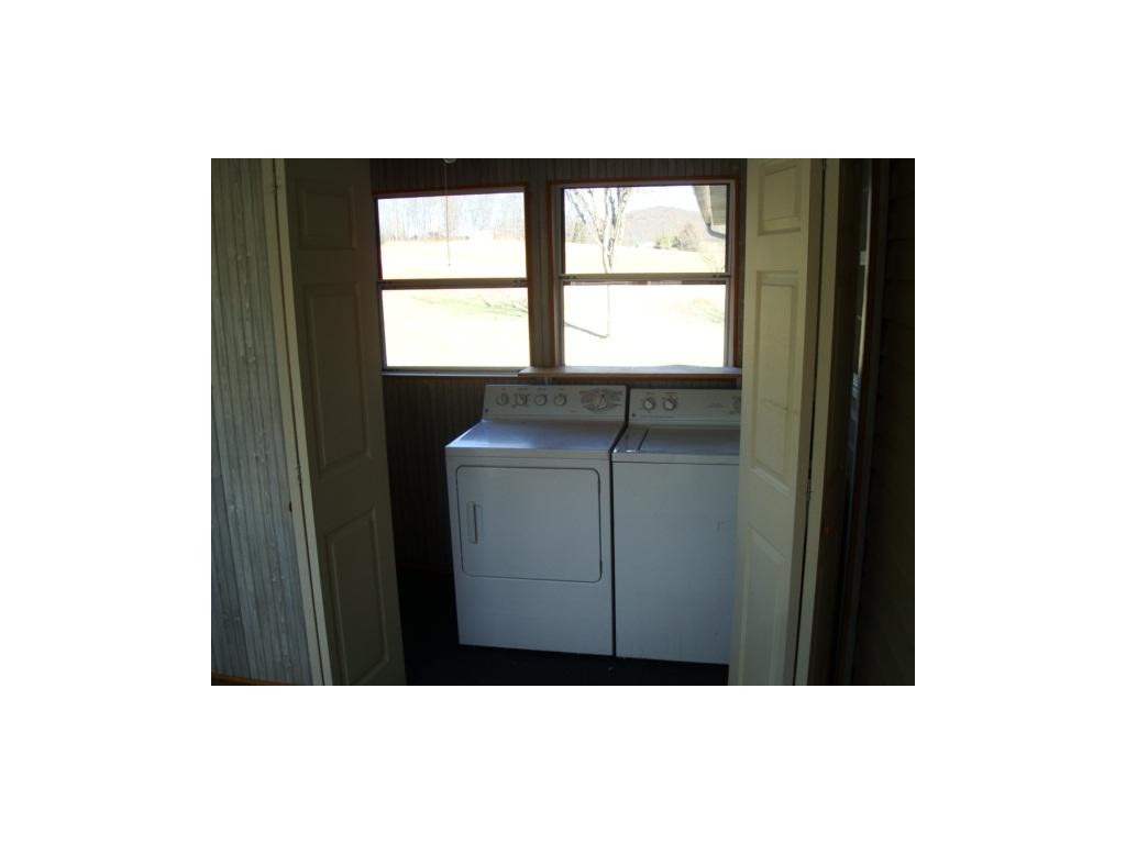 274 Fordtown Road Fall Branch, TN 37656 - Photo 17 of 24 Laundry