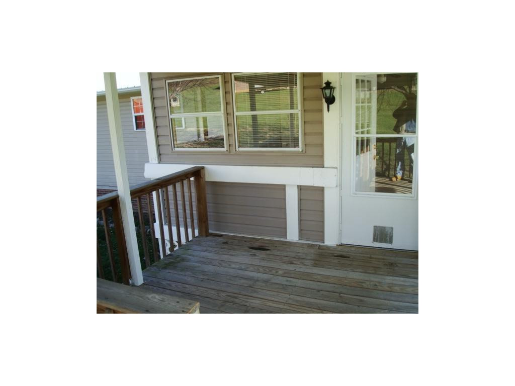 274 Fordtown Road Fall Branch, TN 37656 - Photo 18 of 24 Deck