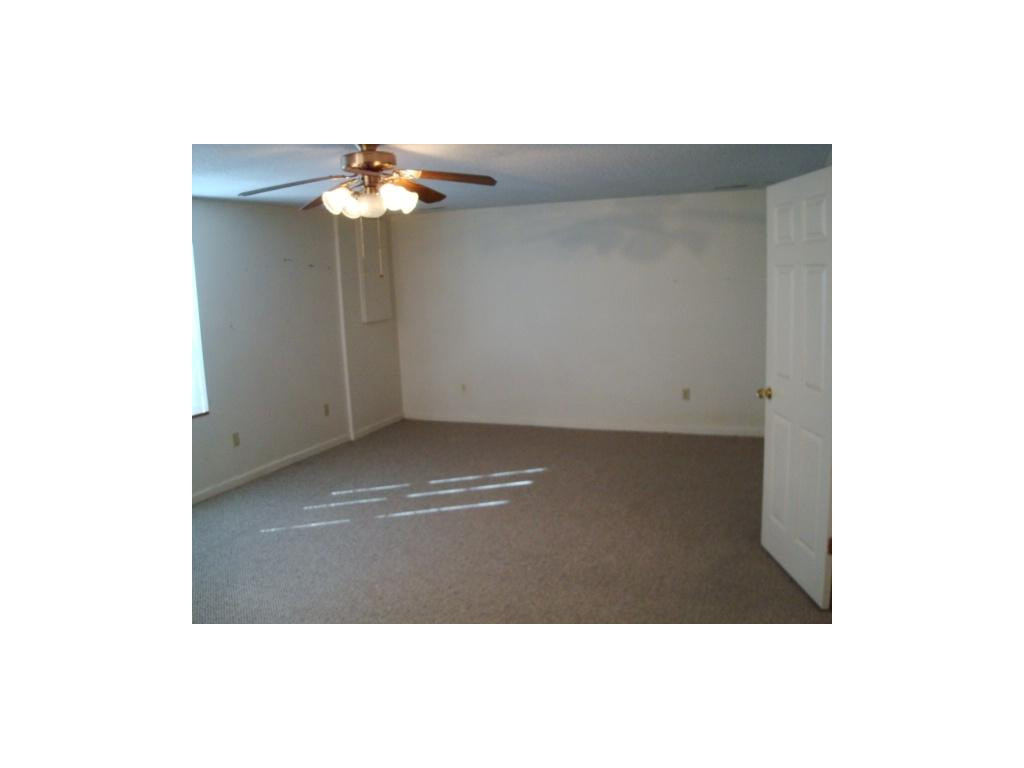 274 Fordtown Road Fall Branch, TN 37656 - Photo 19 of 24 Den