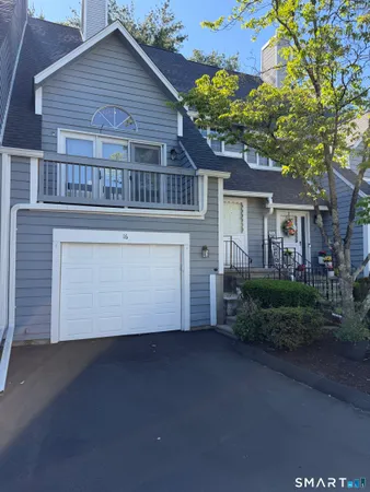$450,000 | 16 Hawley Glen, Unit 16, Stratford, CT 06614